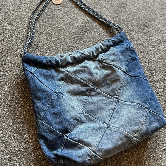 Chanel Blue Denim Drawstring 22 Bag Shoulder Bag - Picture 12 of 16